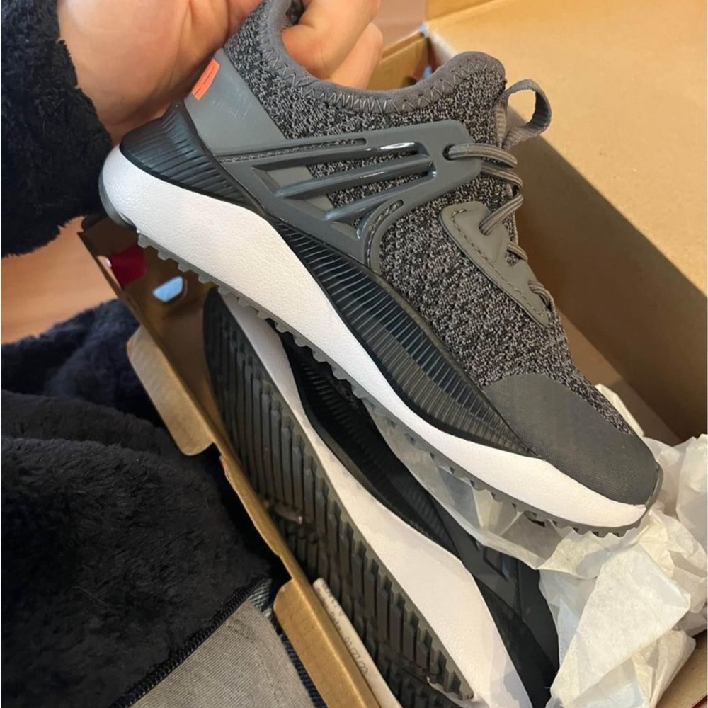 Boys Puma Sneakers - Picture 3 of 5